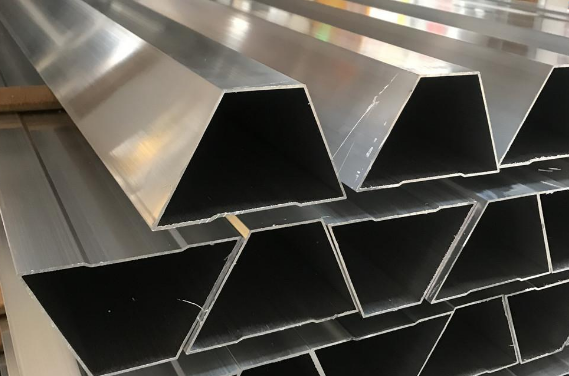 梯形工業(yè)鋁材后期的回收價格也是相當高的